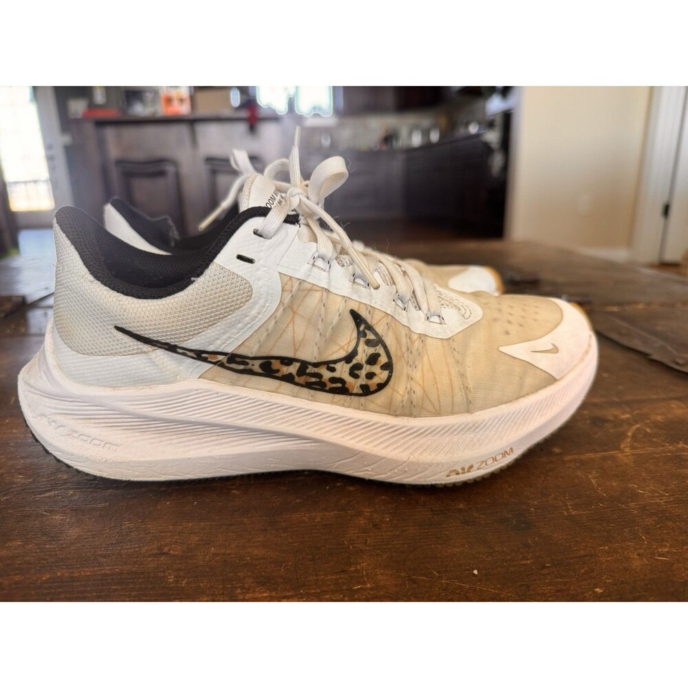 Nike Zoom Winflo 8 Premium Leopard Print Running Shoes Women’s Size 7.5